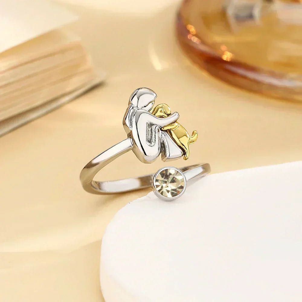 ForeverHug – Ring with Dog Symbol